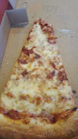 Sam's Giant Manhattan Pizza food