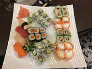 Jasmin Sushi Box food