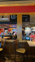 Applebee's inside