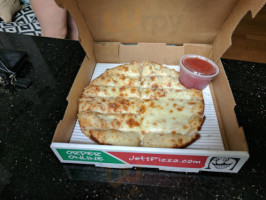 Jet's Pizza food