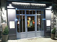 La Toile à Beurre outside