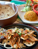 Los Cucos Mexican Cafe food