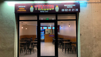 Le Tandoor inside