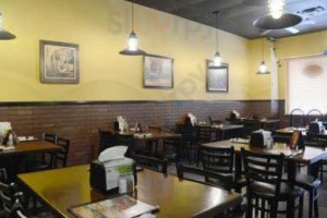 Vino's Pizza Italian Cuisine inside