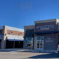 Mcalister's Deli outside