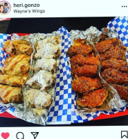 Wayne's Wings food