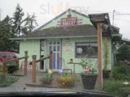 Farm To Market Bakery outside