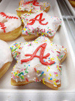 Sarah Donuts(mcginnis Ferry) food