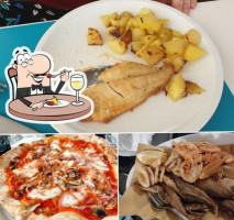 Holiday Osteria Di Mare E Pizza food