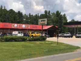 Cotton's Alabama Barbecue outside