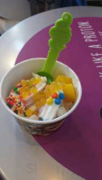 Menchie's Frozen Yogurt food