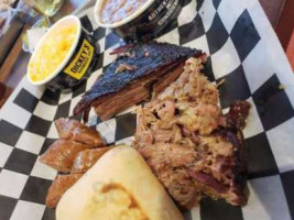 Dickey's Barbecue Pit food