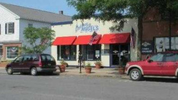 Johnny Angel's Heavenly Burgers outside