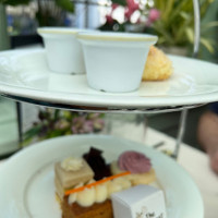 The Dining Room At Butchart Gardens food