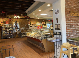 Di Camillo Bakery food