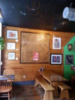 Narrows Tavern inside