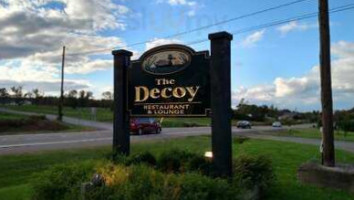 Decoy outside