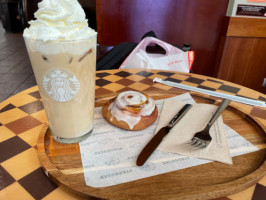 Starbucks Dolce Vita Tejo food