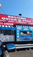 Uncle Louie G's Italian Ice Ice Cream outside