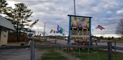 Beal's Old Fashioned Ice Cream outside