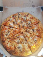 Inner Circle Pizza food