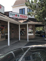 Tito's Pizza outside