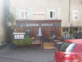 Giovani Natale outside