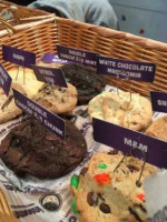 Insomnia Cookies food