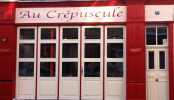 Au Crepuscule food