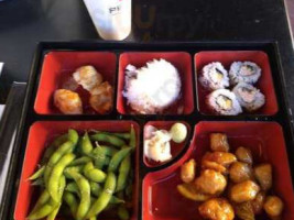 Pei Wei Asian Kitchen food