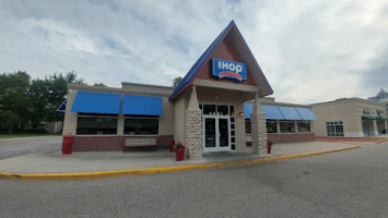 Ihop outside