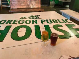 The Oregon Public House food