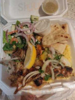 Yassou Greek Grill food