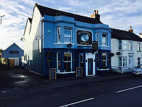 The Atmospheric Railway Inn outside