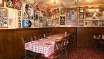 Buca Di Beppo Universal City inside