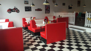 Susie's American Diner food