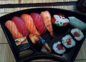 Sushi Dining Ototo food