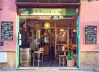 Almazen Cafe Sevilla inside