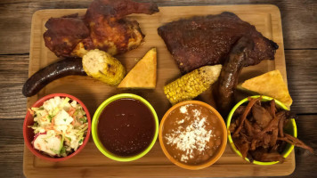 Rooster's Tex-mex-bbq food