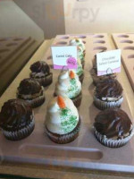 Gigi's Cupcakes food