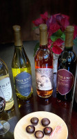 Tolino Vineyards At The Easton Public Market food