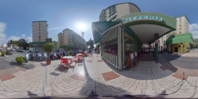 El Odeon Cafeteria outside