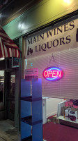 Main Wines Liquors food