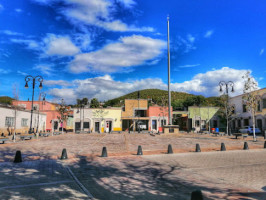 Plaza 5 De Mayo outside