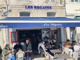 Les Regates food