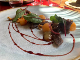 Les Banquettes Rouges food