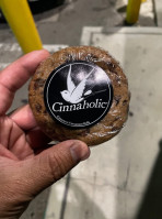 Cinnaholic food