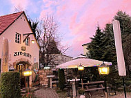 Zum Stein outside