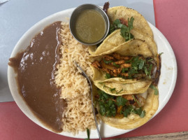 Danny's Tacos food