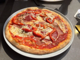 Pizzeria Al Ponte food